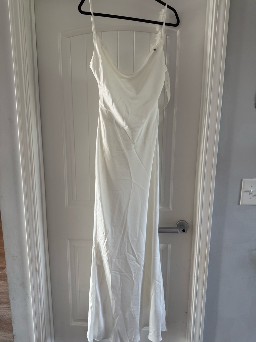 JLUXLABEL
Women's Down The Aisle Satin Gown - Picture 12 of 12